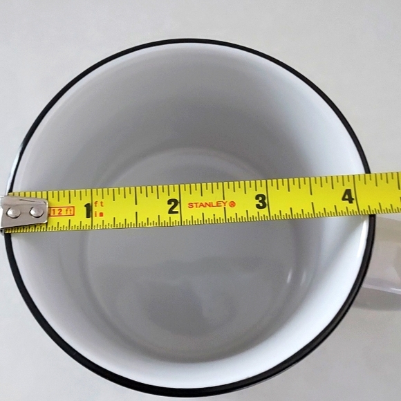 STAR WARS Mug The Mandalorian With Child Grogu Circle Camper Mug - Picture 6 of 7